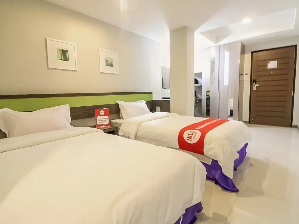 Бангкок: Nida Rooms Petchburi Crown 21 at Cubic Hotel