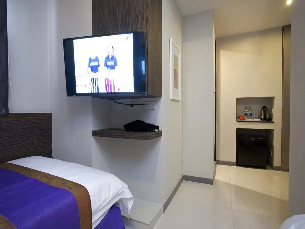 Бангкок: Nida Rooms Petchburi Crown 21 at Cubic Hotel