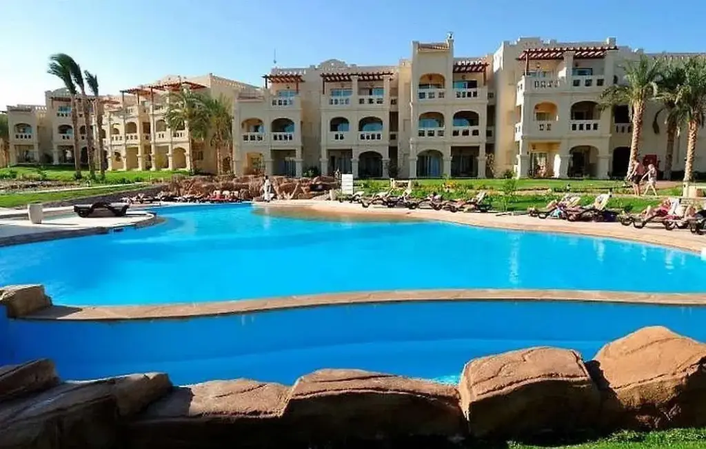 Шарм-эш-Шейх (Шарм-эль-Шейх): Royal Grand Azure