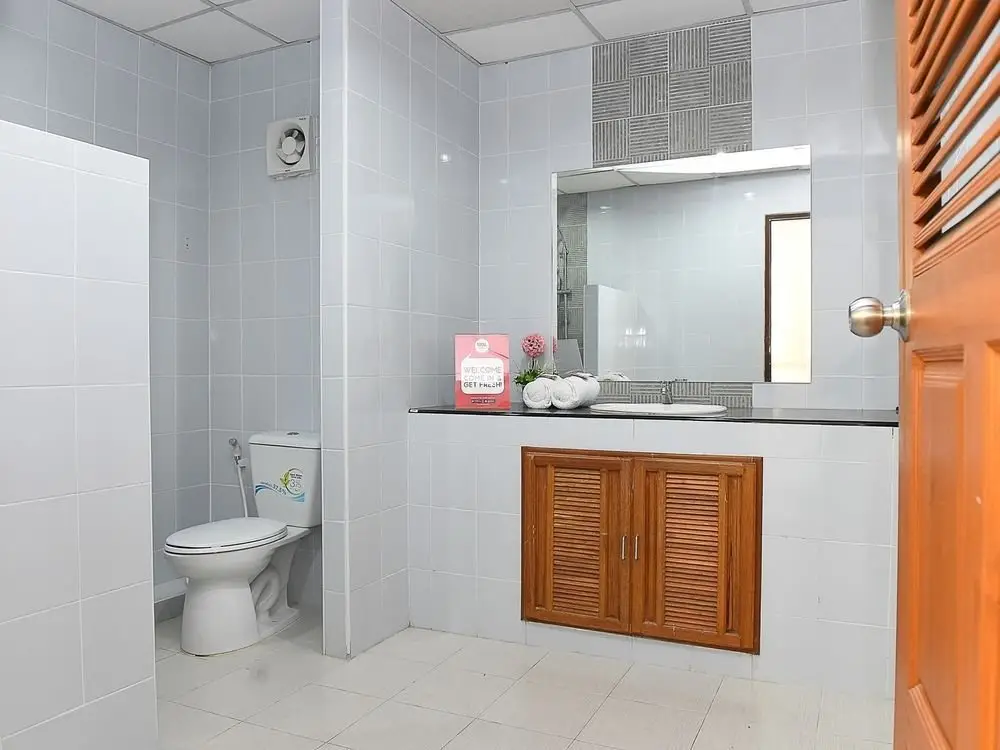Чиангмай: Nida Rooms Thasala 405 Angel City