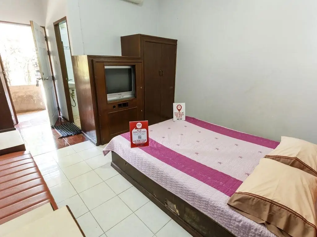 Чиангмай: Nida Rooms Tewarit 6 Silver Bridge at Homkai Hotel