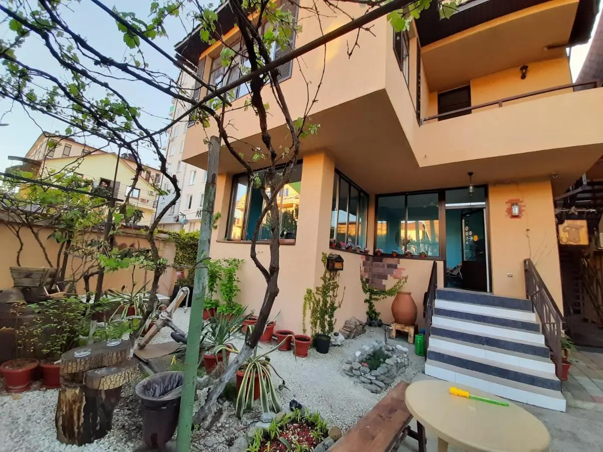 Адлер: Guest House Teremok