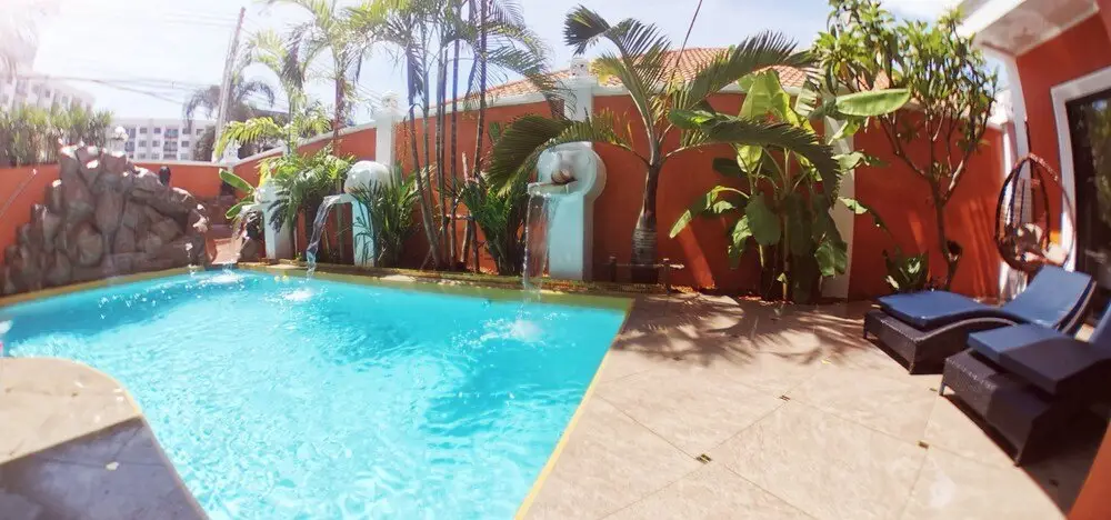 Паттайя: Tucheland Luxury Villa Pattaya 7BR