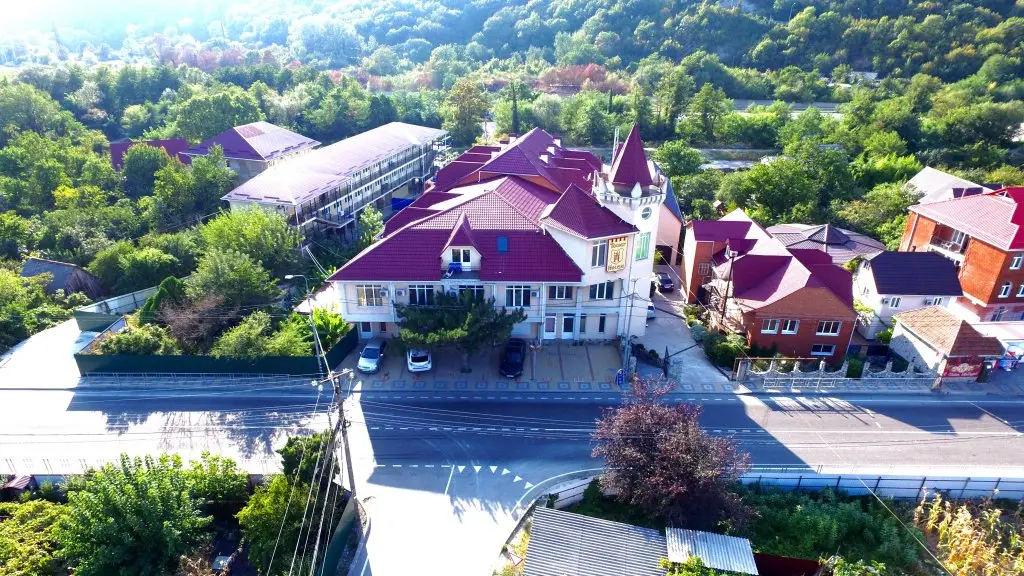 Шепси: Tower House