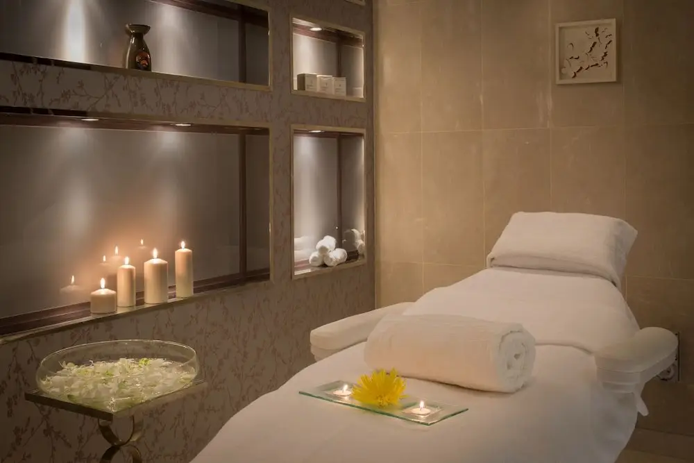 Дубай: Dubai International Hotel, Dubai Airport