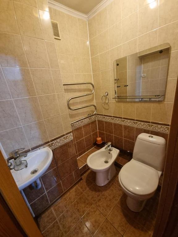 Алматы: LIFE HOUSE Almaty 3-х комнатная квартира на Ауэзова