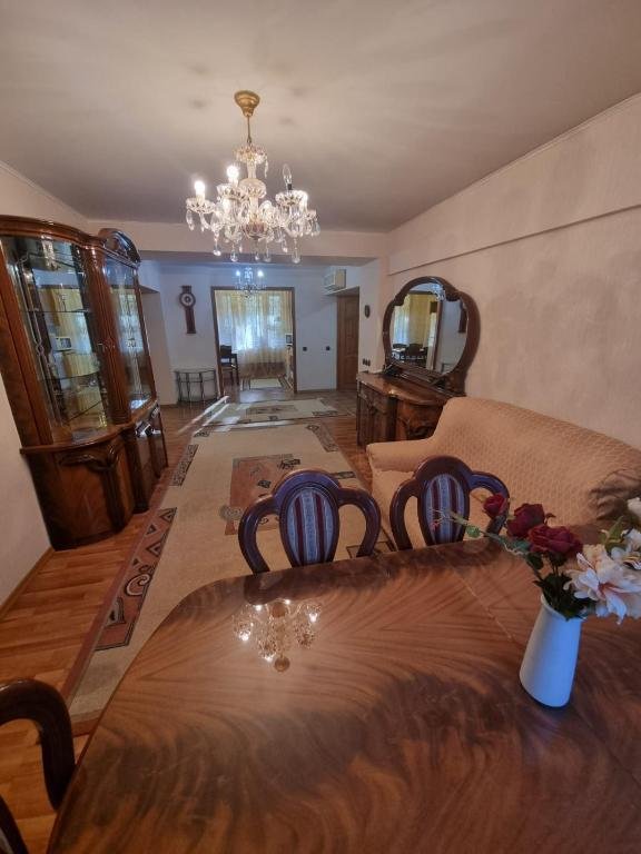 LIFE HOUSE Almaty 3-х комнатная квартира на Ауэзова — фото 1