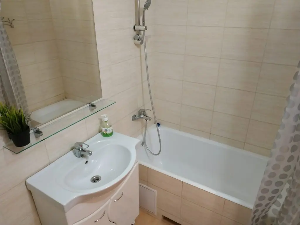 Новосибирск: Svetlaya Uyutnaya Kvartira So Svezhim Remontom Apartments