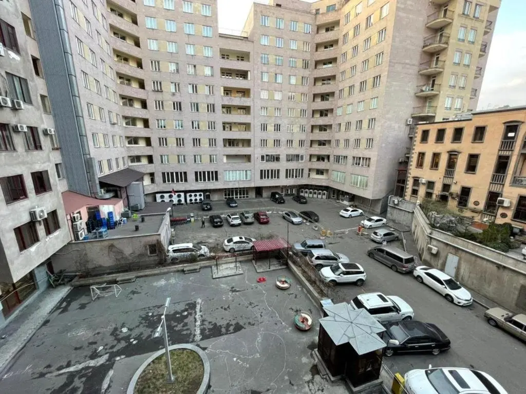 Ереван: Armenak Apartment Северный проспект,Northern Avenue