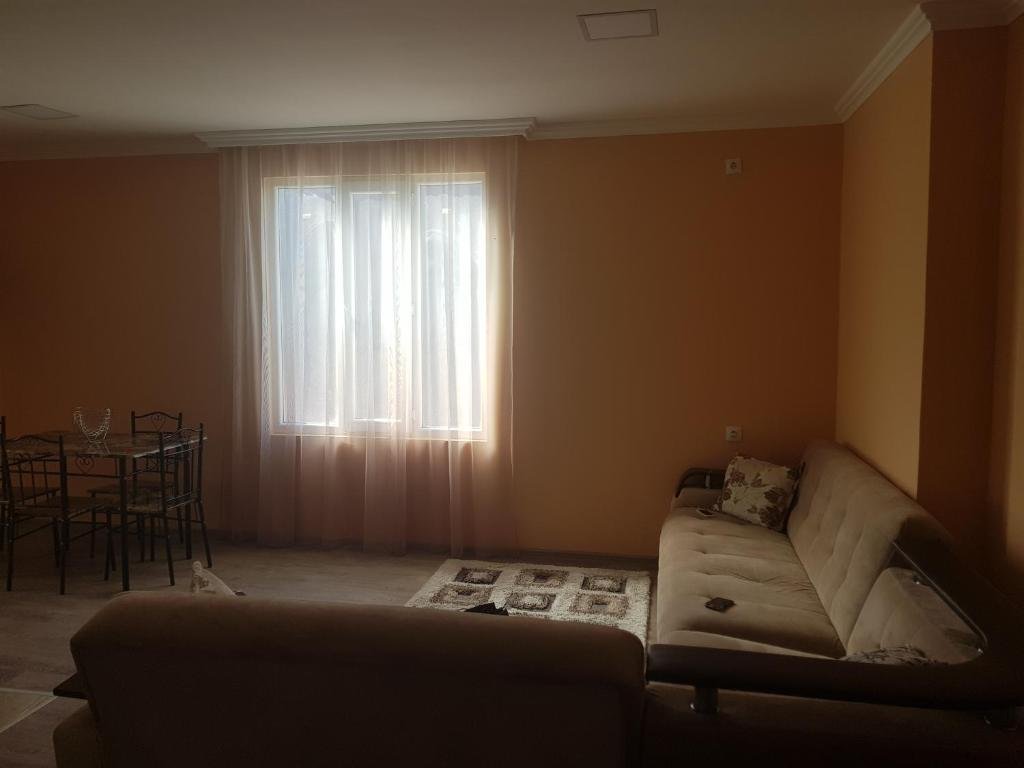 Батуми: Qeti's Apartment in Batumi - Angisa