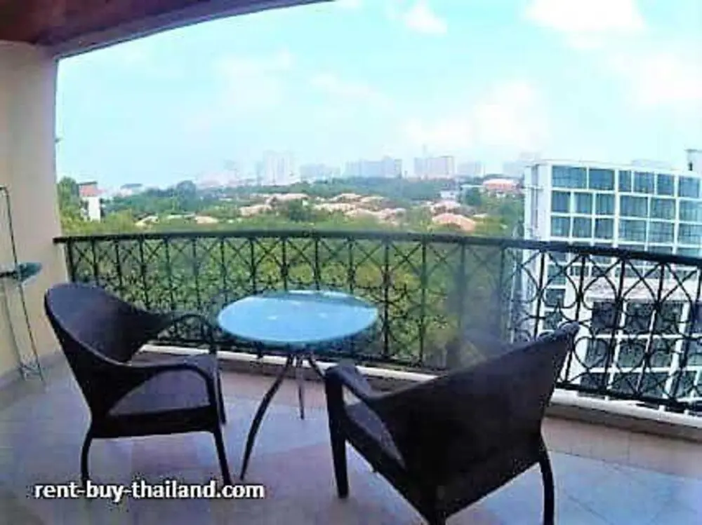 Паттайя: Penthouse studio apartment The Residence Jomtien
