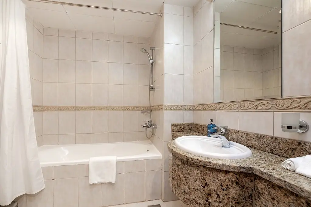 Дубай: Апартаменты Princess tower 1 br new furnished