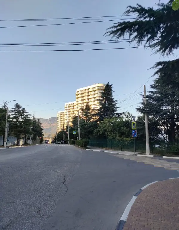 Алушта: Апартаменты в Алуште (500 метров до моря) Морская Звезда