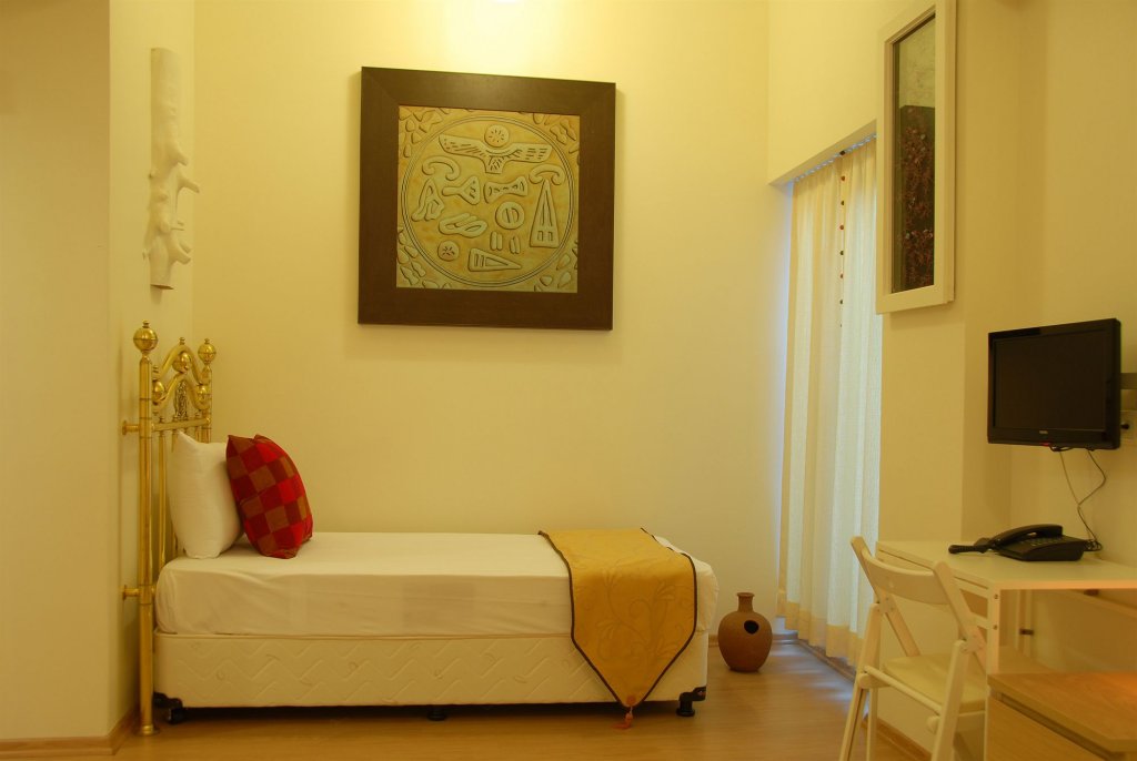 Стамбул: Han Hostel Airport North