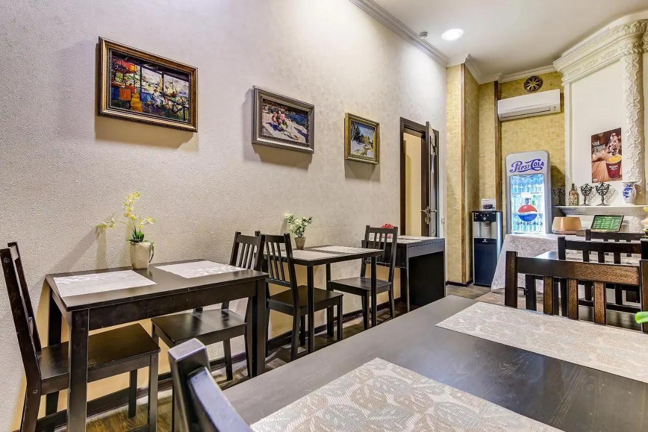 Воронеж: Гостевые комнаты на Марата 8