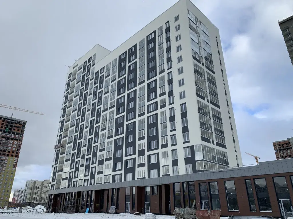 Екатеринбург: Apartments on Akademika Parina street 46/5
