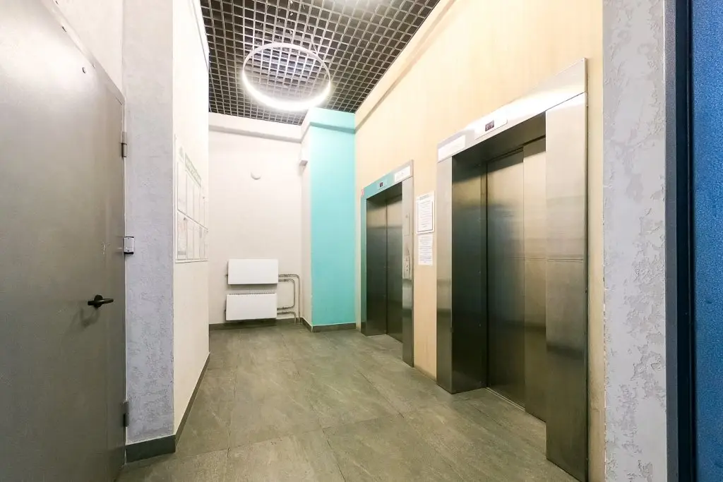 Екатеринбург: Apartments on Akademika Parina street 46/5