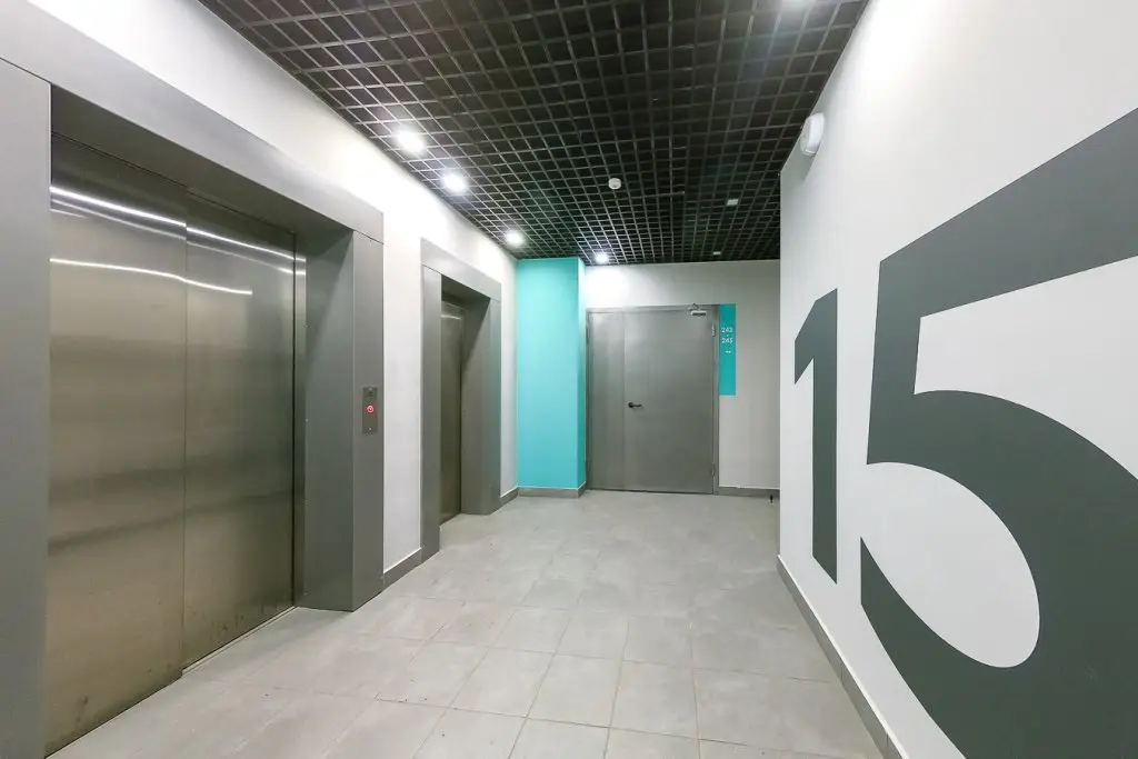 Екатеринбург: Apartments on Akademika Parina street 46/5