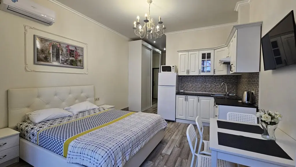 Сочи: Апартаменты Уютная Студия в Центре на Войкова от HomeHotelSochi