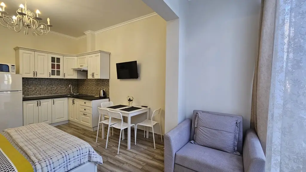 Сочи: Апартаменты Уютная Студия в Центре на Войкова от HomeHotelSochi