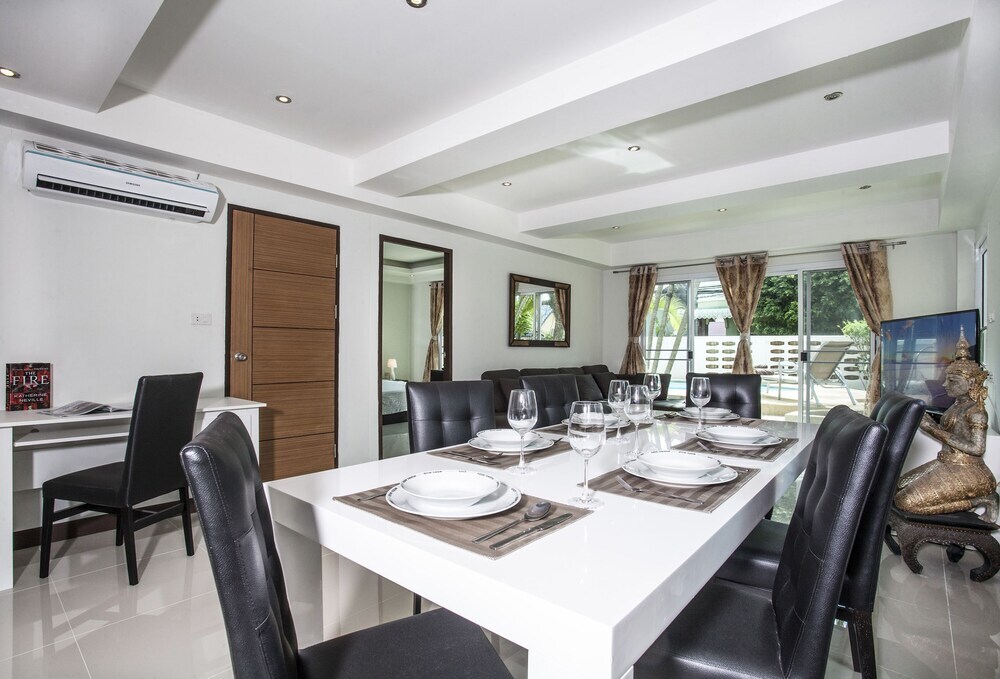 Кату: Villa Phawta 2 Bedrooms Villa in Kamala