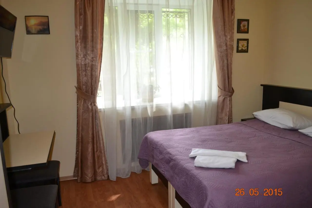 Санкт-Петербург: Guest House On Rabfakovskaya