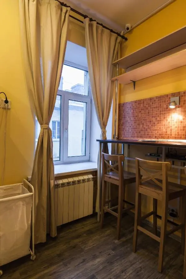 Санкт-Петербург: Меблированные комнаты Old Flat на Лиговском 55