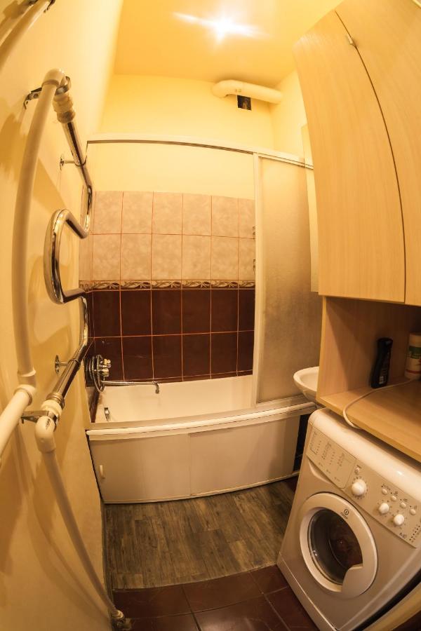 Санкт-Петербург: Меблированные комнаты Old Flat на Лиговском 55
