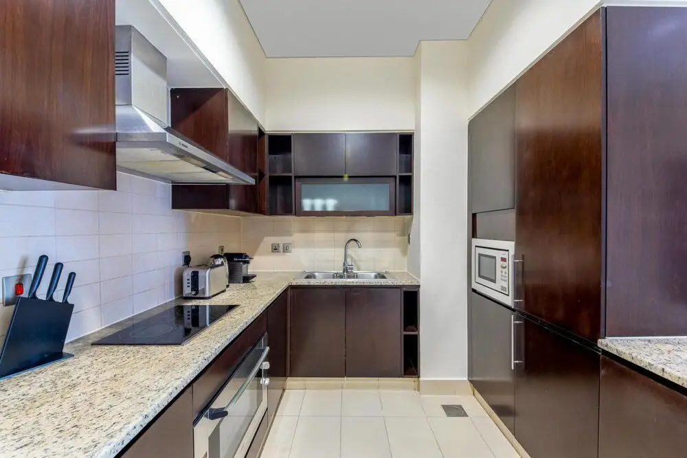 Дубай: Luxury Urban Chic Apt on Palm w Prvt Beach Access