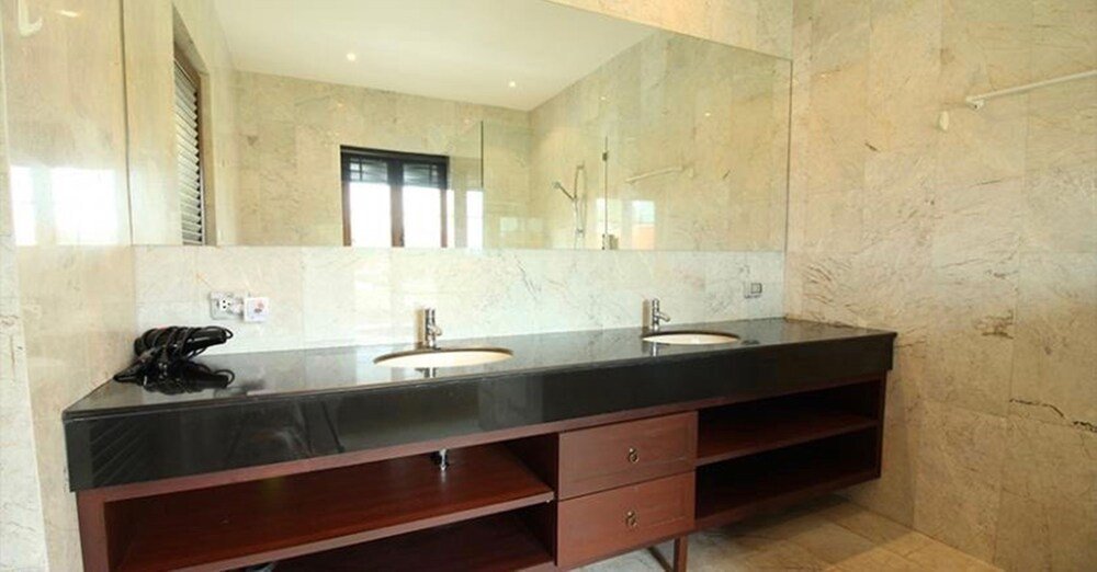Хуахин: Luxury 5 Bedroom Villa in Beautiful Banyan Resort