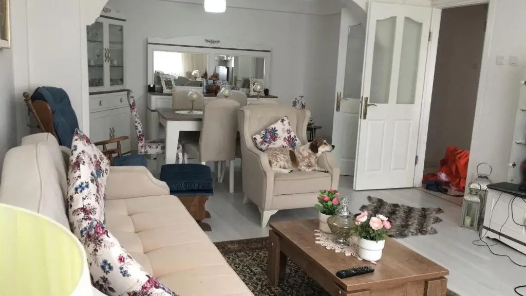100m2 Apartment, Central Location, Free Parking — фото 1