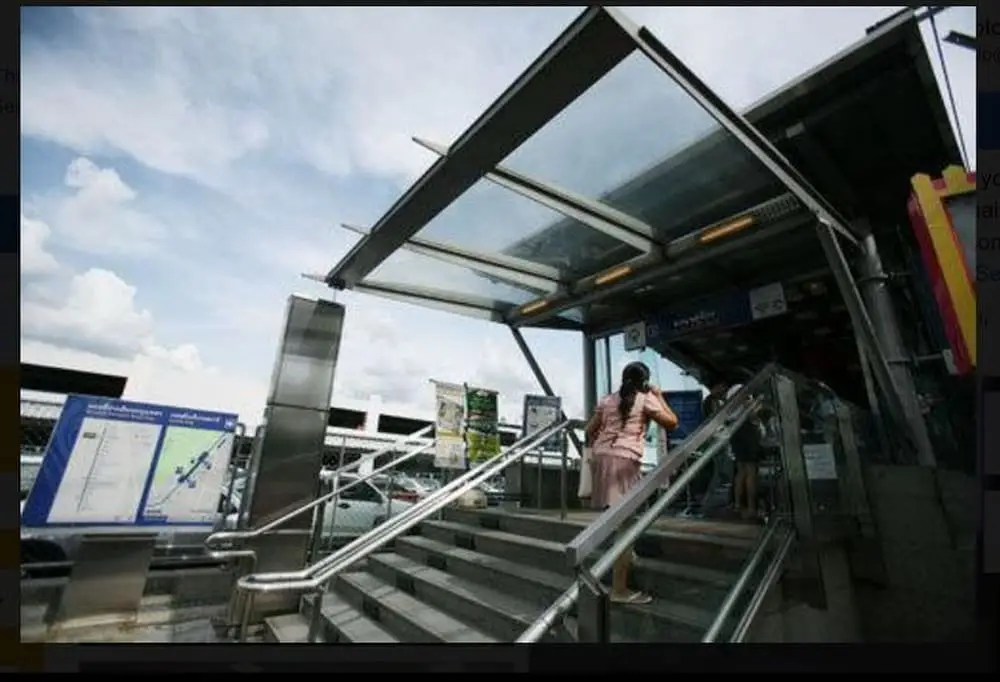 Паккрет: Room in B&B - Thailand Taxi&apartment Hostel, air Conditioning and Free Wifi