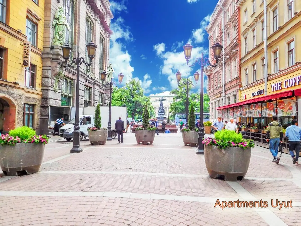 Санкт-Петербург: Апартаменты Уют