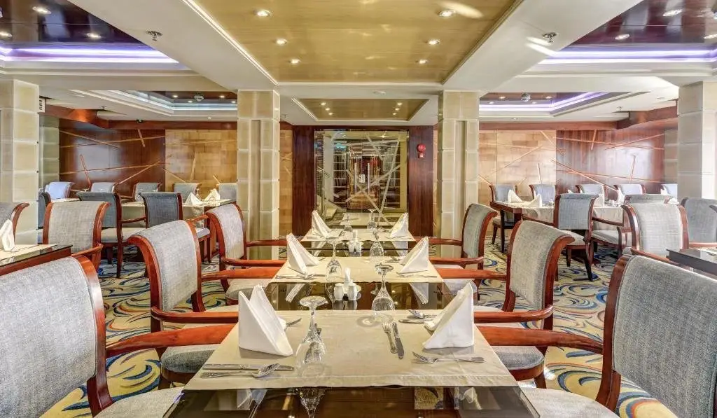 Луксор: M/S Esmeralda Nile Cruise - 4 Or 7 Nights From Luxor Each Monday And 03 Nights From Aswan Each Friday