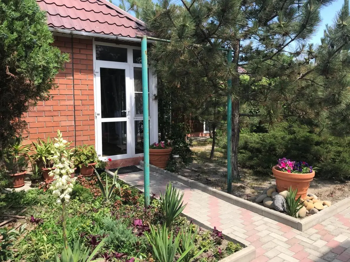 Новороссийск: Гостевой Дом Южный