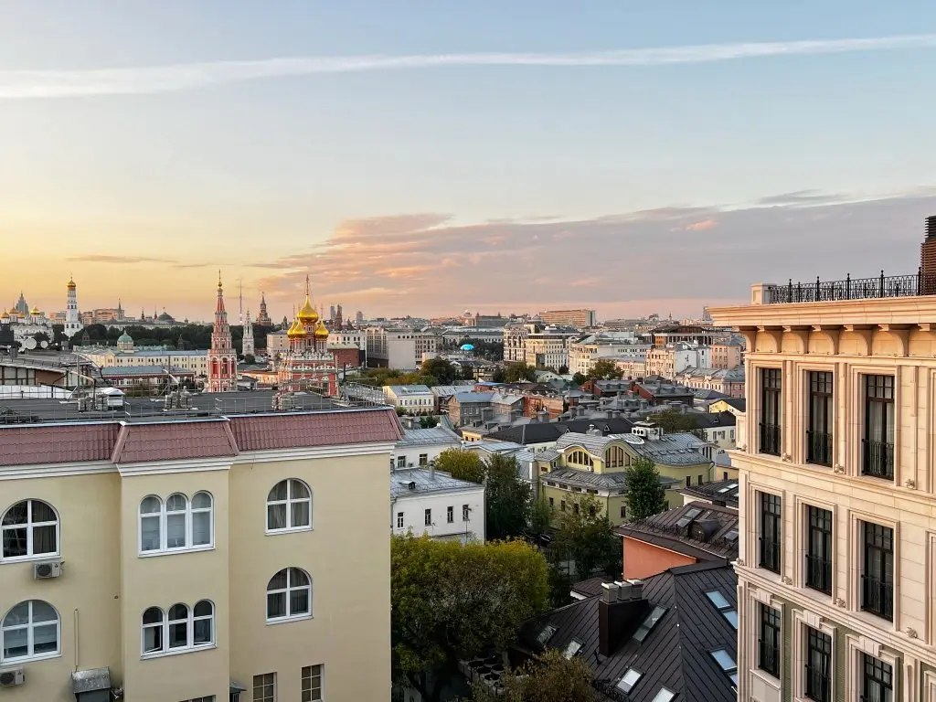 Москва: Апартаменты в Доме Писателей Напротив Третьяковской Галереи