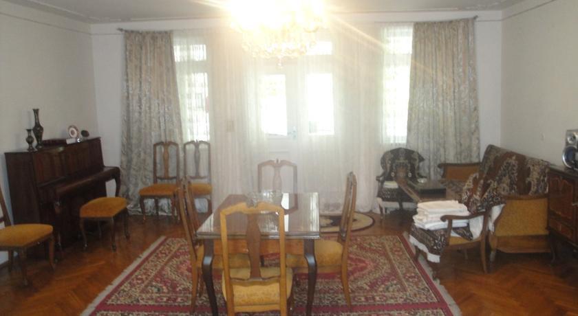 Батуми: Country House Mamuka