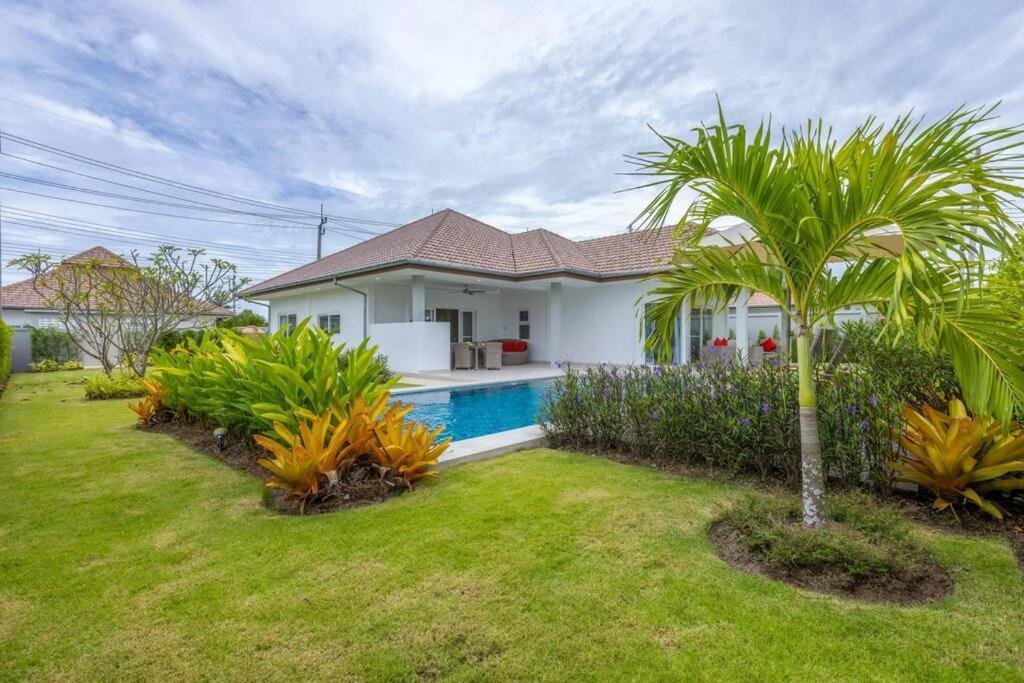 Private 3 Bedroom Pool Villa! (MS22) — фото 1