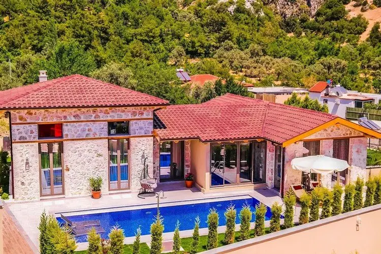 Исламлар: Villa Feronia