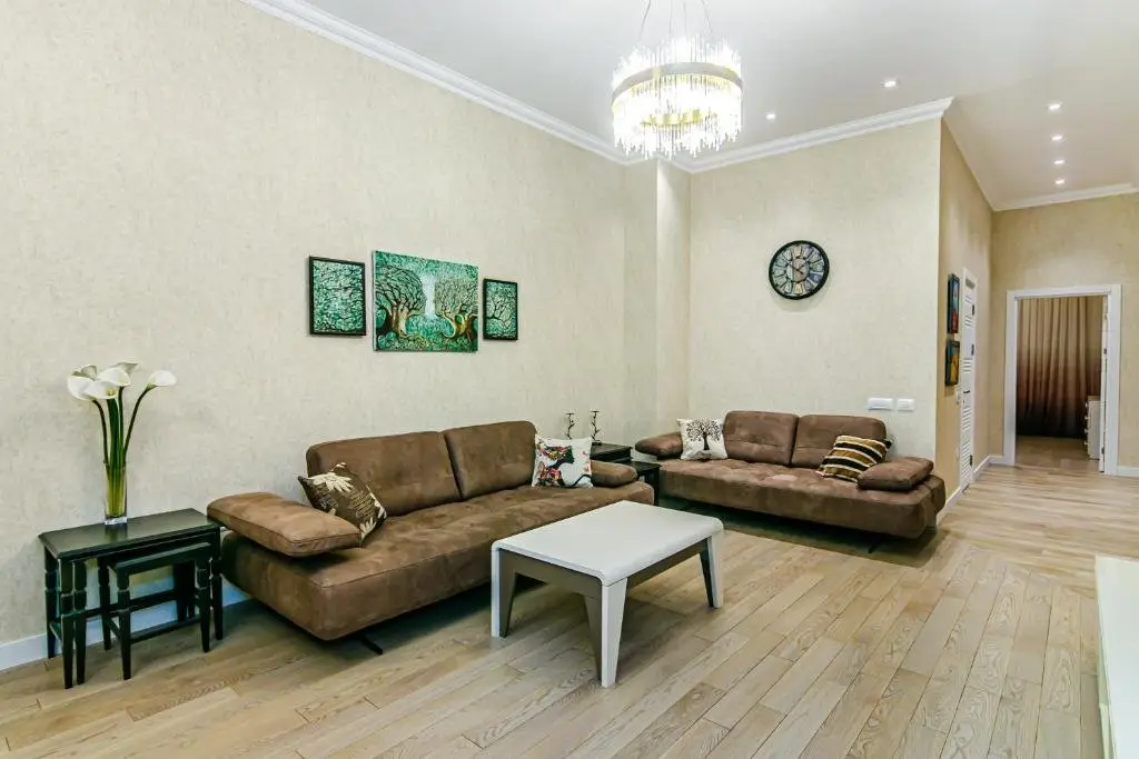 Баку: Mango Beaty House 7 in Nizami Streey
