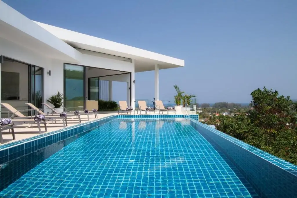 Тхаланг: Serenity Villa