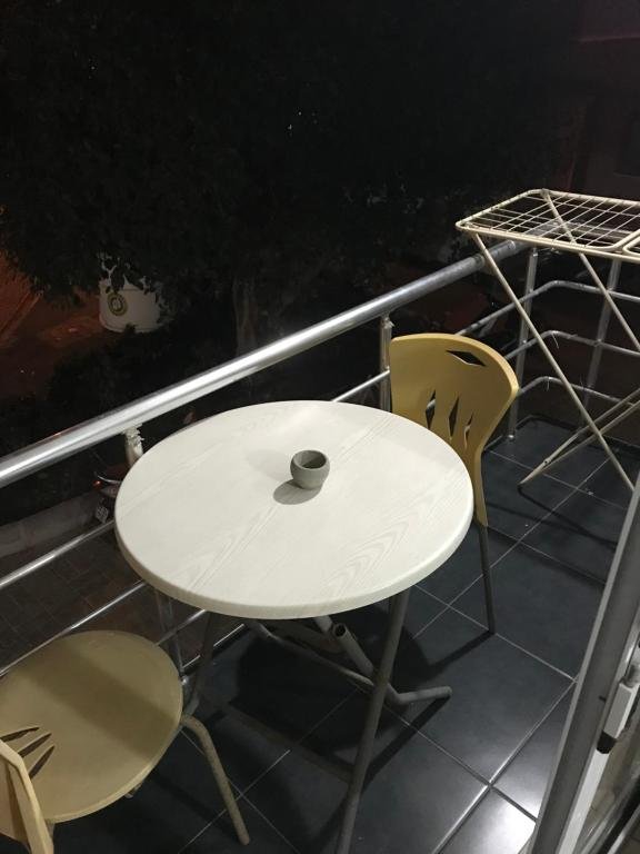 Мармарис: Lovely studio in excellent central location 1 min walk to beach with air/con