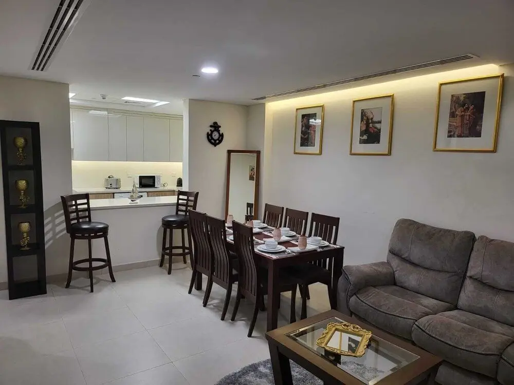 Дубай: 401 Luxury 2Bhk Apartment With Maid Room