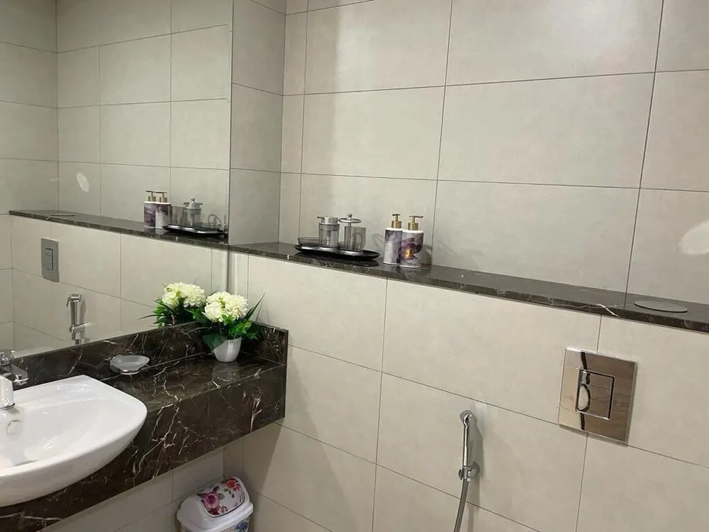 Дубай: 401 Luxury 2Bhk Apartment With Maid Room
