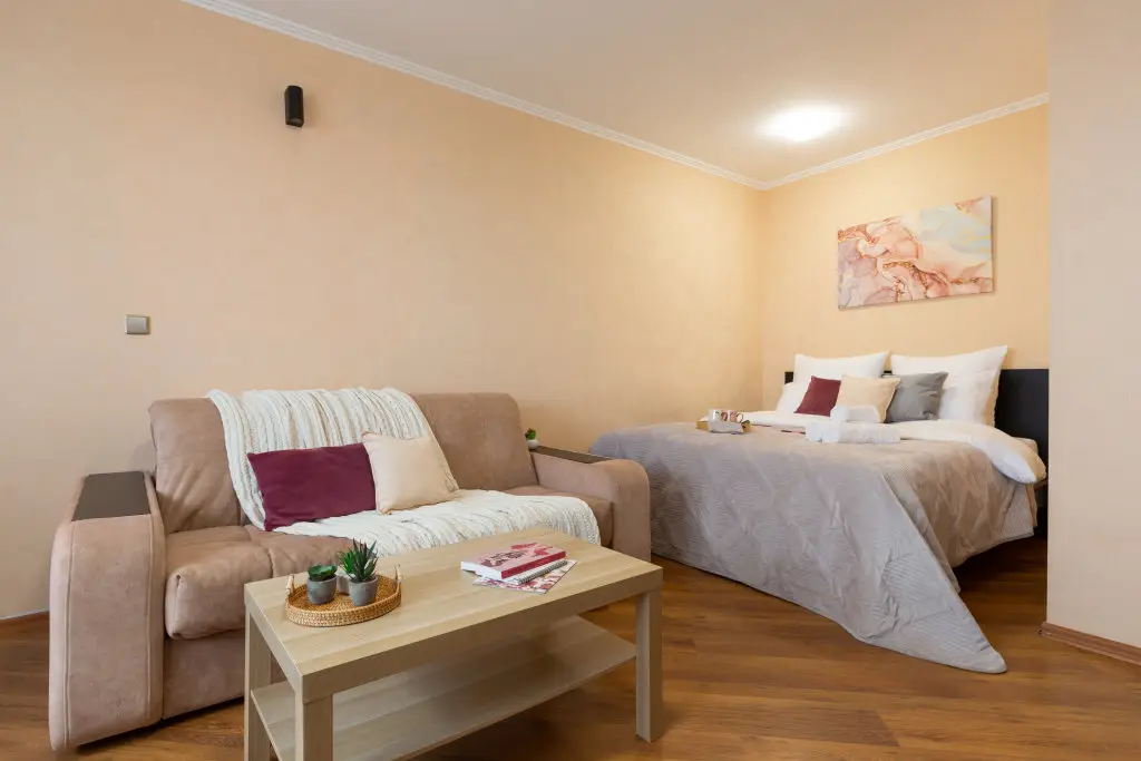 Зеленоград: Apartments Life Apartments с балконом у Ледового дворца