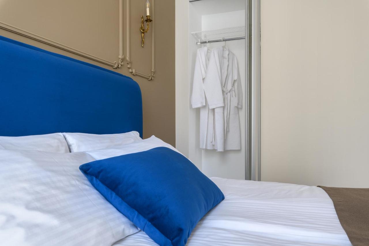 Санкт-Петербург: Apartment on Kazanskaya 24