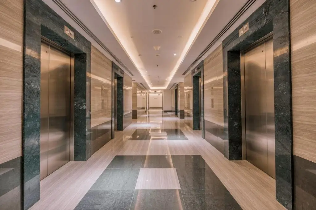 Дубай: HOSPITALITYEXPERT 2BR High Floor flat Sleeps 5 Panoramic Canal & Ocean Views Stunning Pool