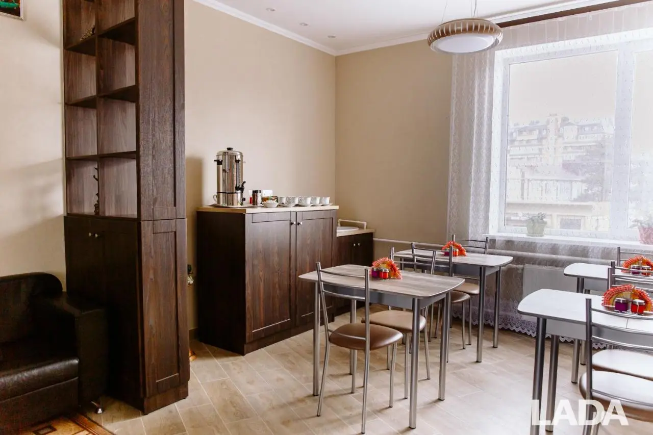 Кропоткин: Lada Hotel