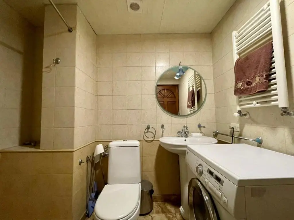 Ереван: Apartment in Abovyan Street, Yerevan