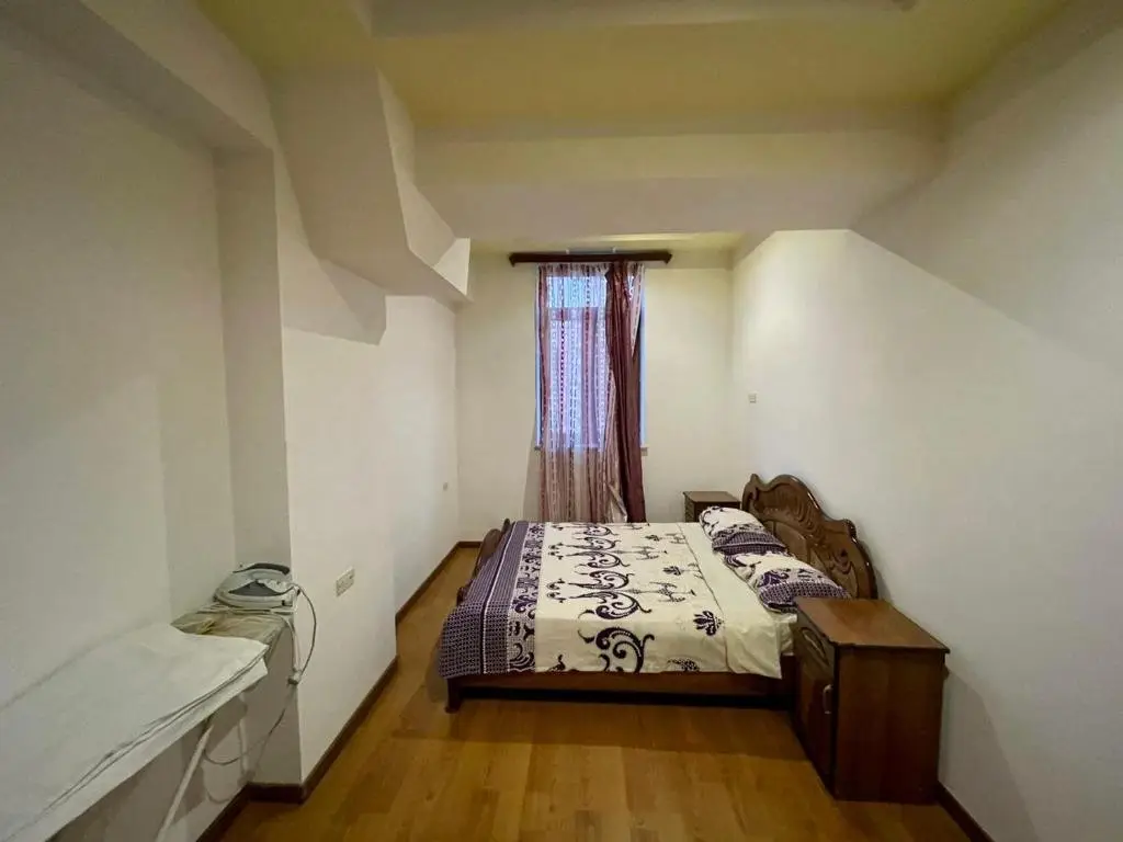 Ереван: Apartment in Abovyan Street, Yerevan